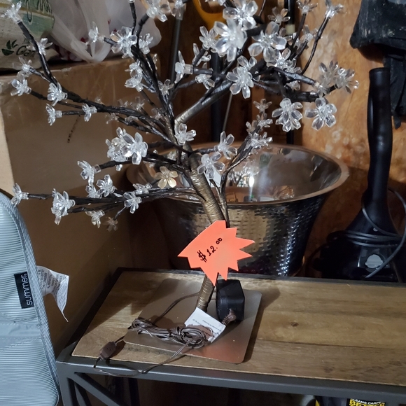 Decor/baby/car/kitchen/outdoor - Picture 6 of 6